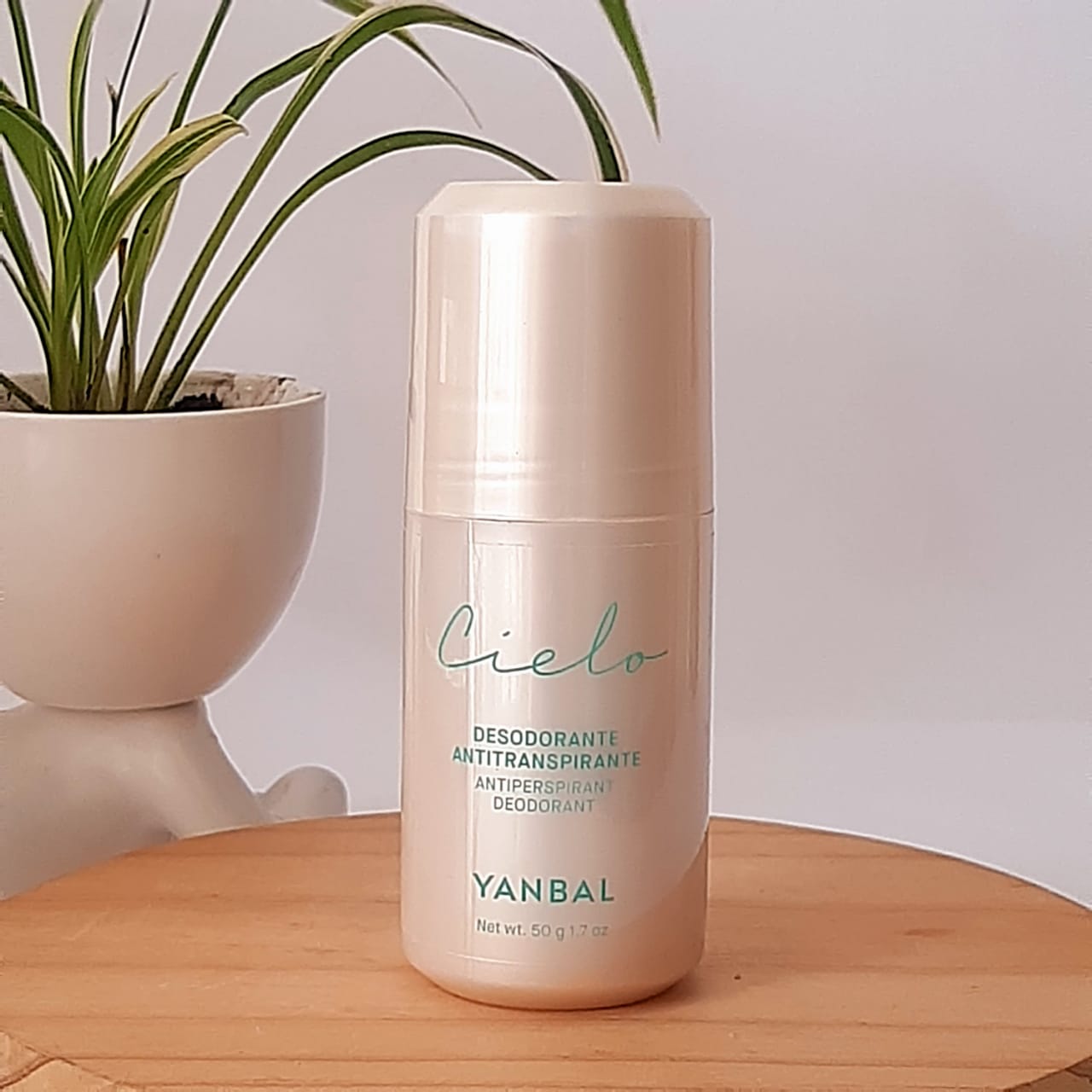 DESODORANTE ANTITRANSPIRANTE CIELO EN ROLL-ON YANBAL 50g