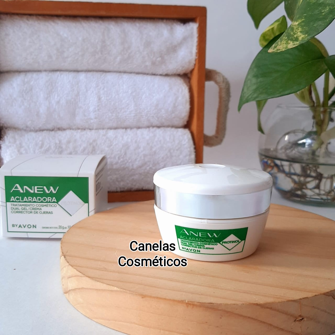 CREMA ACLARADORA TRATAMIENTO CORRECTOR DE OJERAS ANEW  AVON  20g